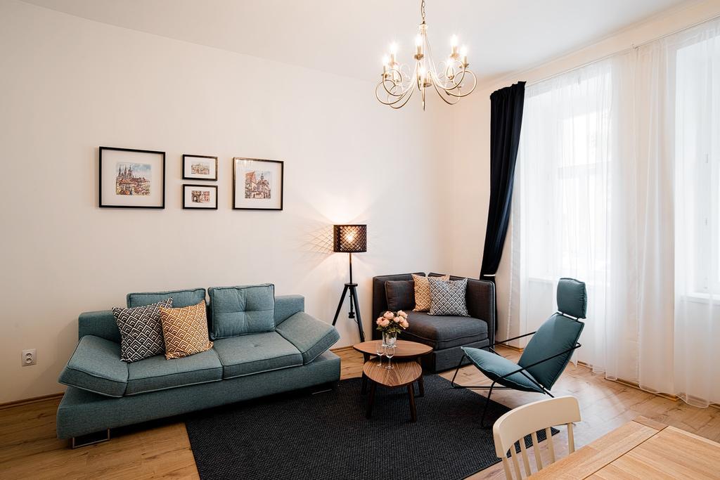 Apartment Gesse Brezinova Prague Exterior photo